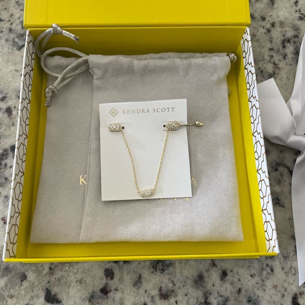 Kendra Scott Necklace & Earring Set